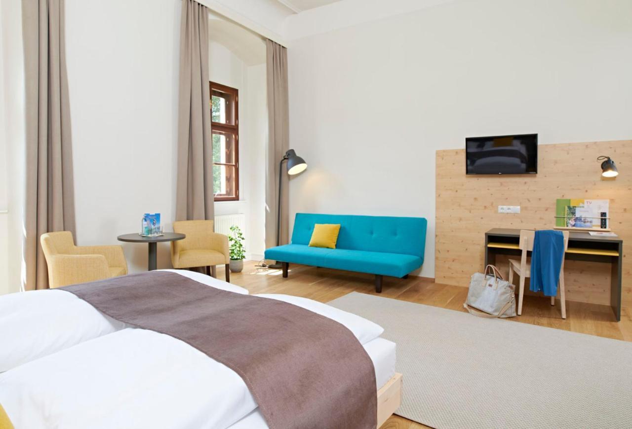 Jufa Hotel Stift Gurk מראה חיצוני תמונה