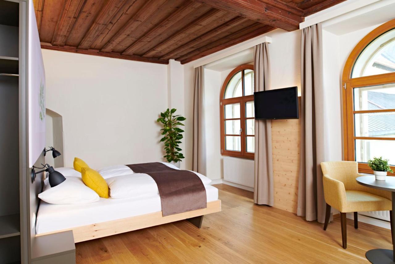 Jufa Hotel Stift Gurk מראה חיצוני תמונה